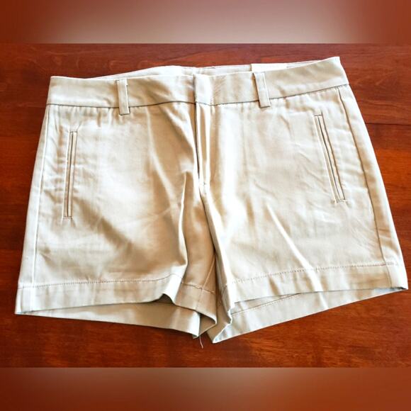 Stylus 6 khaki color mid rise shorts - Picture 1 of 6